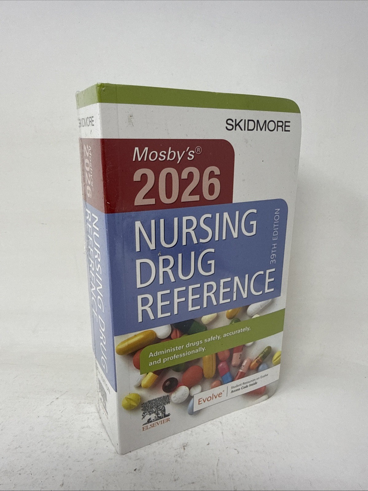 Mosby’s 2026 Nursing Drug Reference by Linda Skidmore-Roth Paperback Book
