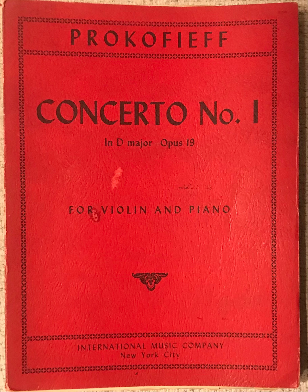 PROKOFIEFF «VIOLIN CONCERTO NO. 1 IN D MAJOR, OPUS 19» W/ SEPARATE VIOLIN PART