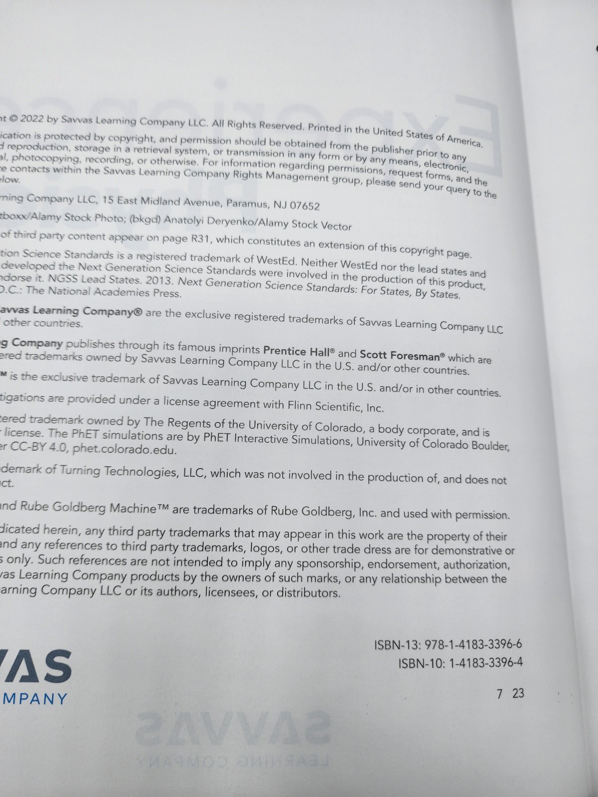 EXPERIENCE PHYSICS 2022 – Hardcover, by Savvas Learning Co – Good