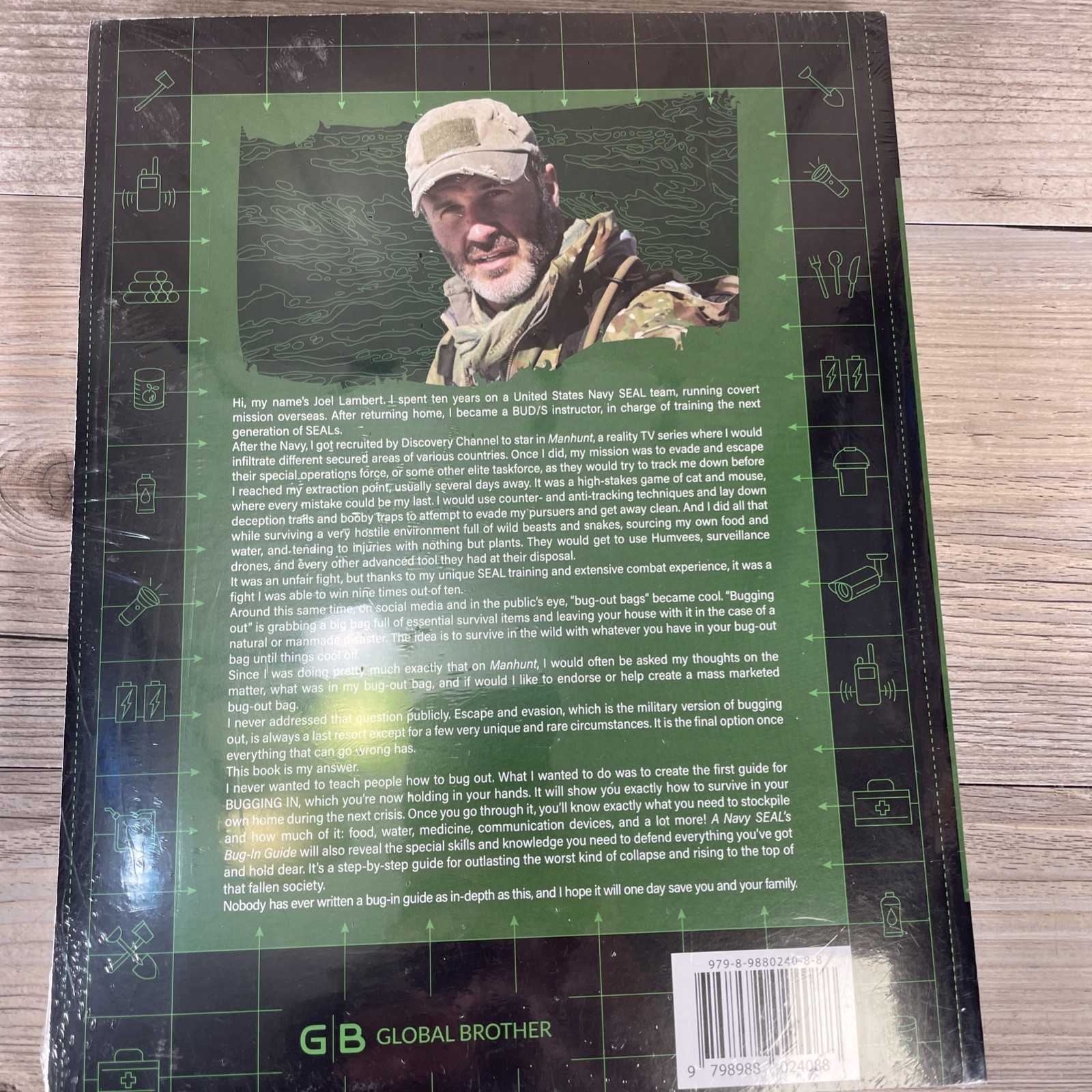 A Navy Seals BUG IN GUIDE Joel Lambert Global Brother Pepper Survival Guide New!