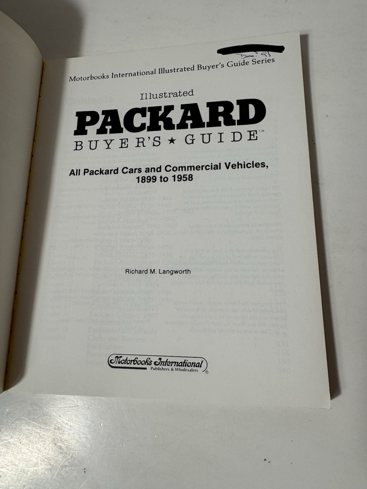Motorbooks Illustrated Buyer’s Guide Series Illustrated Packard Buyers Guide