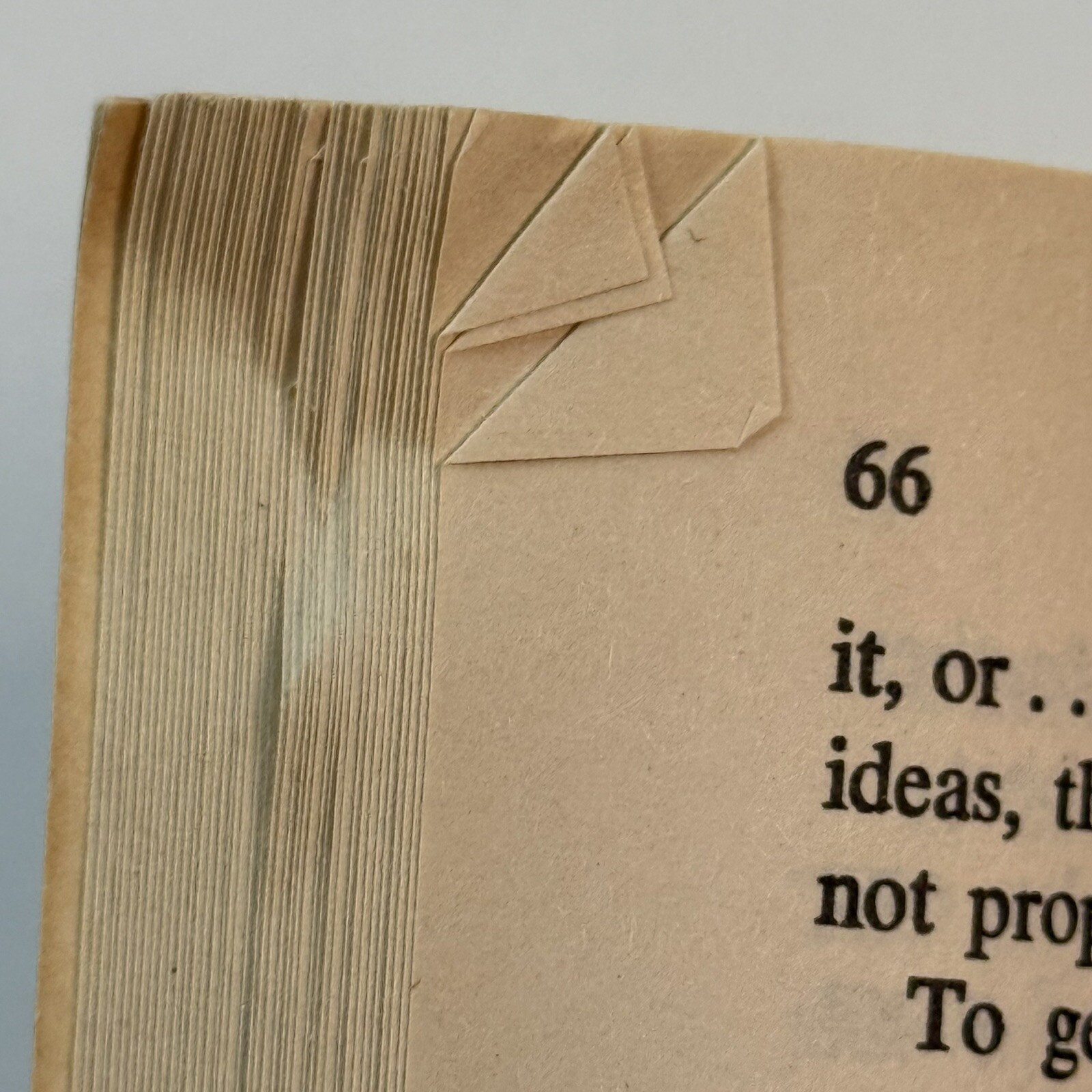 Getting to Yes : Negotiating Agreement Without Giving In by Roger Fisher and…