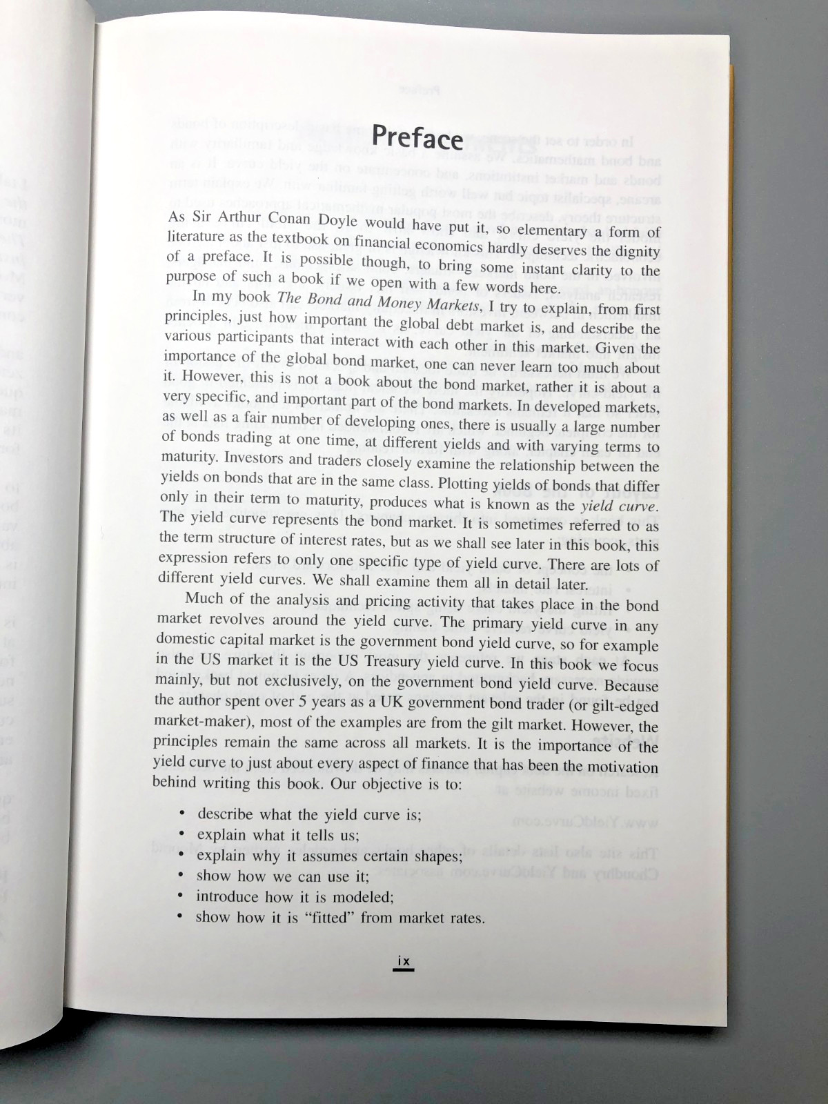 Analysing Interpreting the Yield Curve Moorad Choudhry Wiley Finance HB