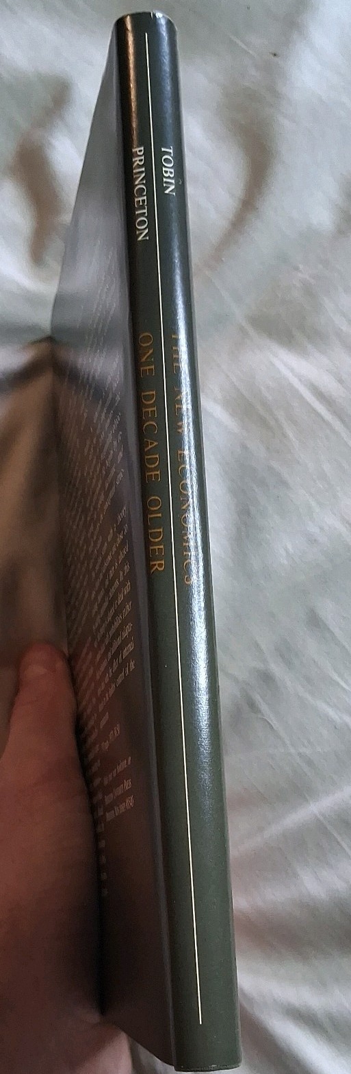 The New Economics One Decade Older James Tobin 1974 Hardcover/DJ Princeton Press