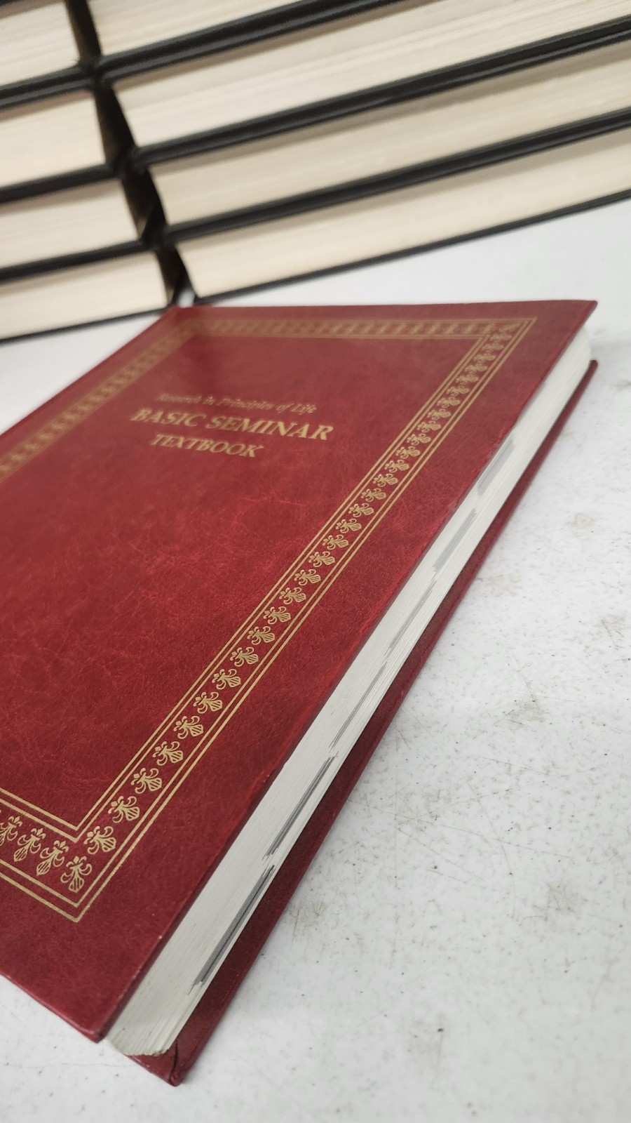 BASIC SEMINAR TEXTBOOK RESEARCH IN PRINCIPLES OF LIFE Bill Gothard HC 1993