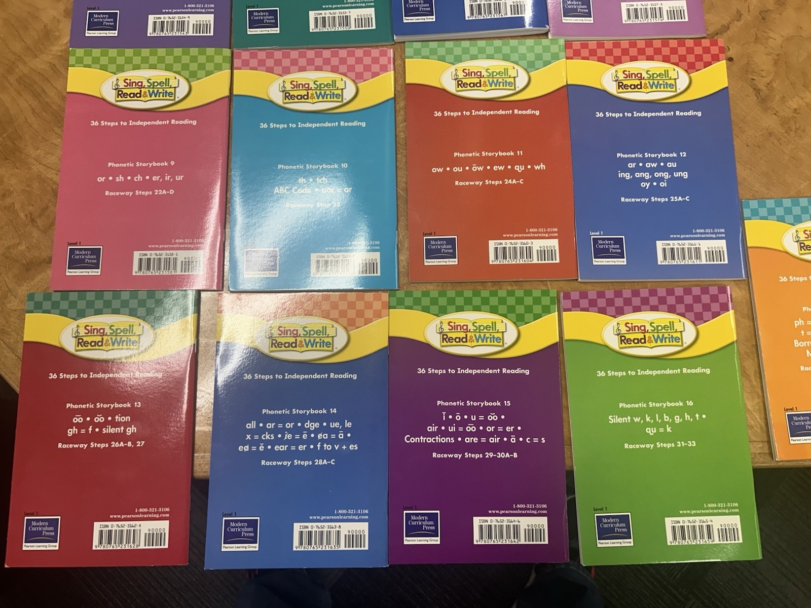 Phonetic Storybook Set 1 2 3 4 5 6 7 8 9 10 11 12 13 14 15 16 17 Pearson Books