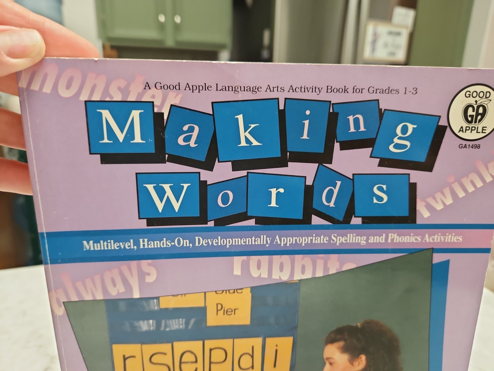 Making Words Good Apple Activity Book for Grades 1-3 by Patricia Cunningham