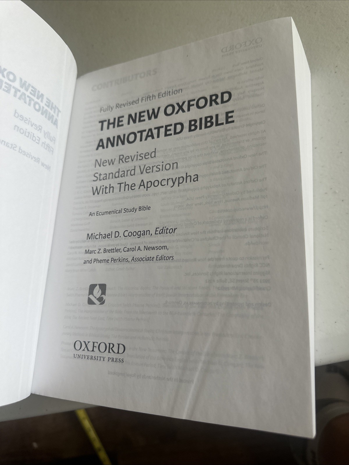 New Oxford Annotated Bible with Apocrypha Fully New Revised Standard 5th Edition