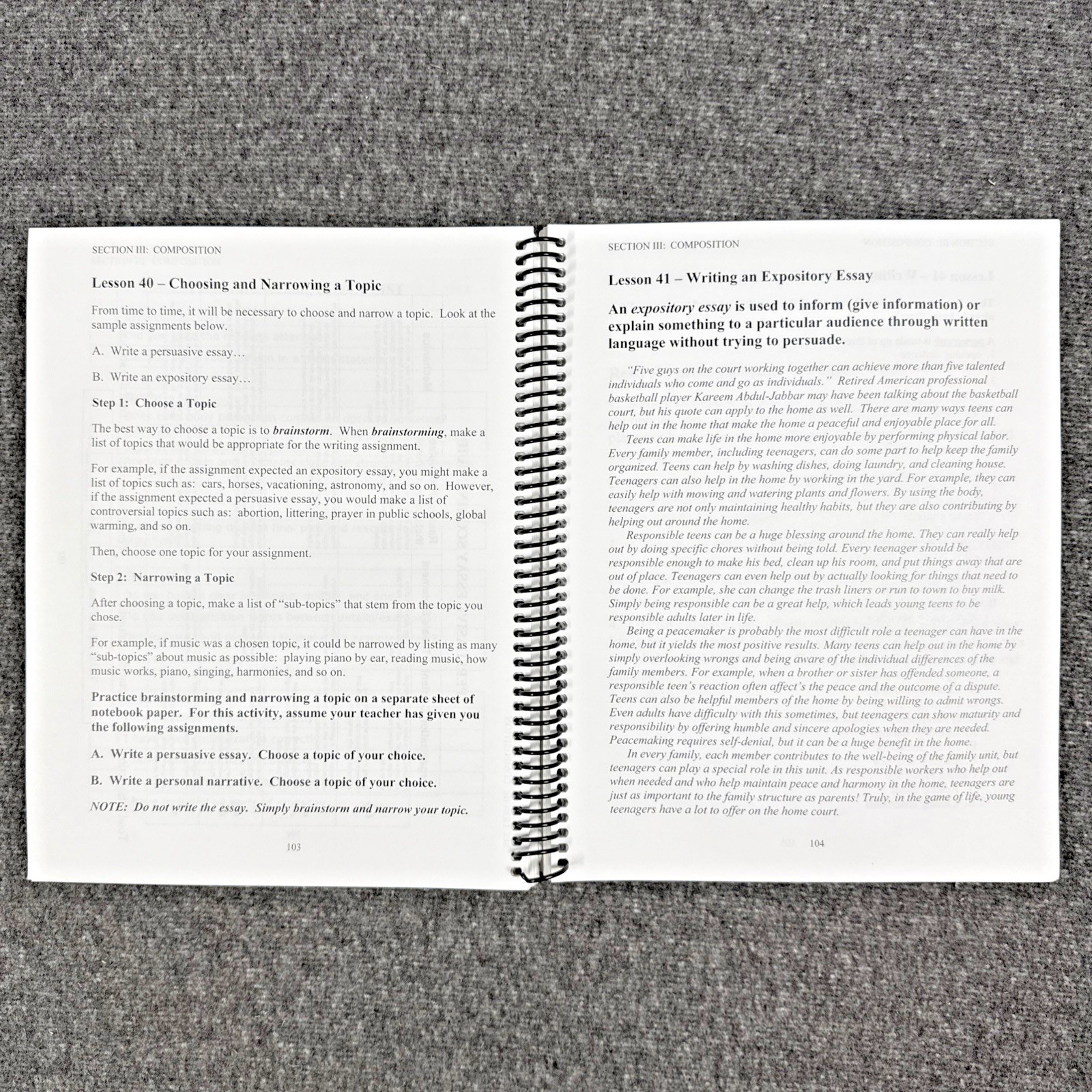 Essentials in Writing 8 Student book w/ Answer Key, 4 DVDs Matthew Stephens 2019