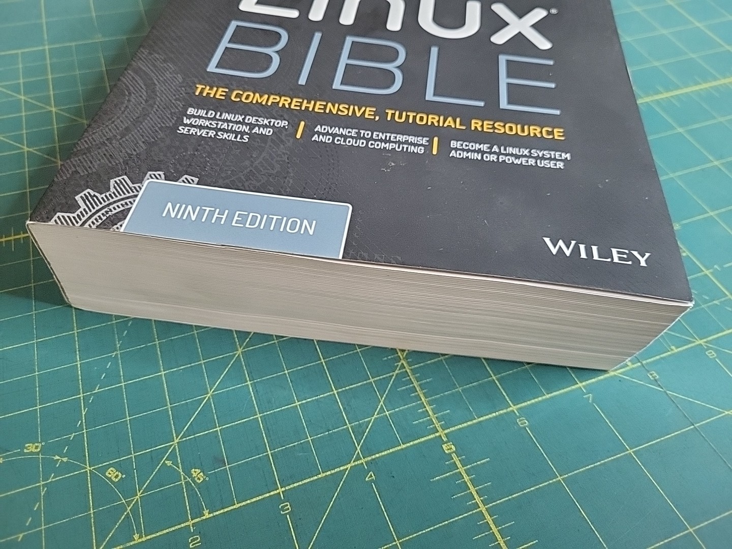 Linux Bible by Christopher Negus (2015, Trade Paperback)