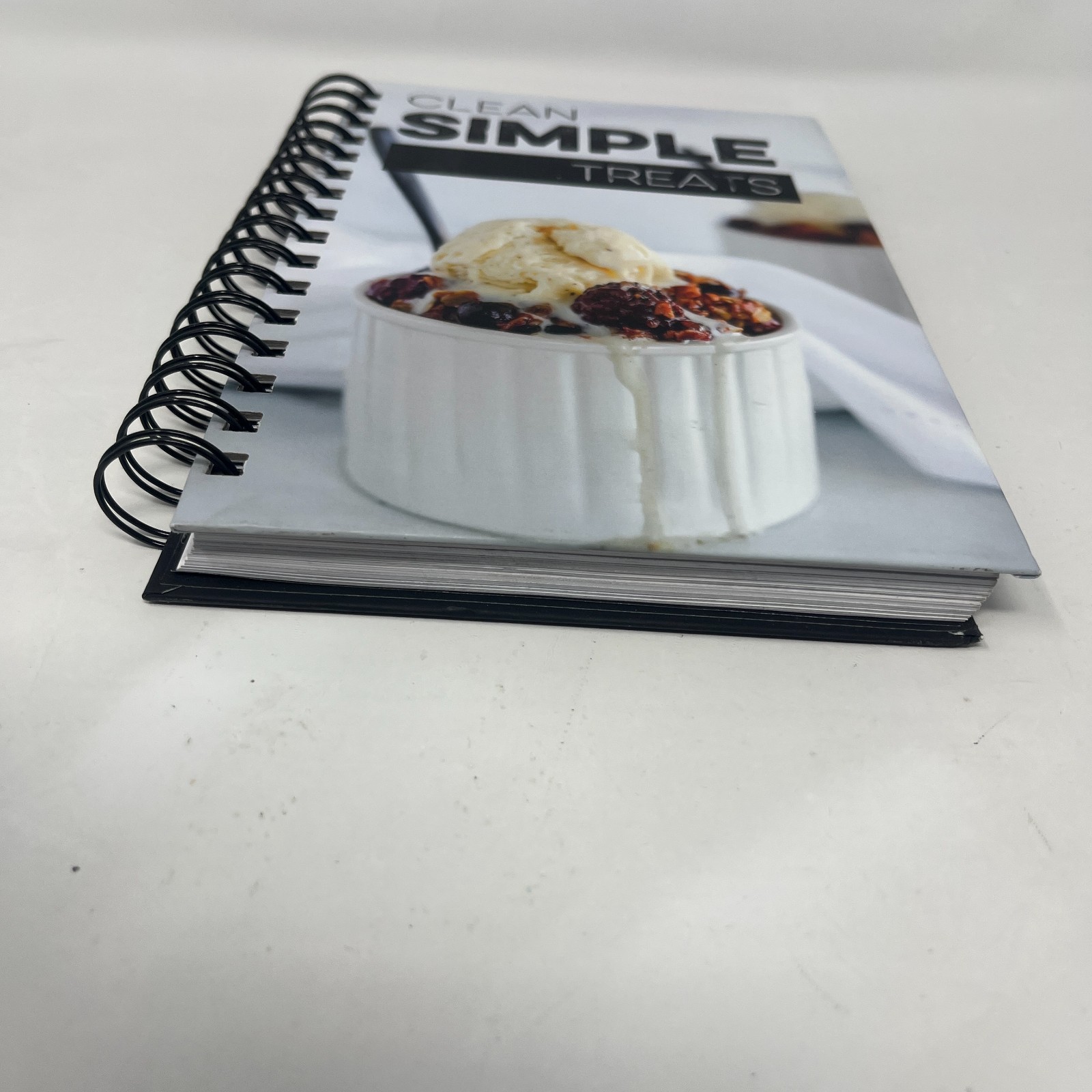 Clean Simple Treats by Erika Peterson – Hardcover Spiral Bound 2020
