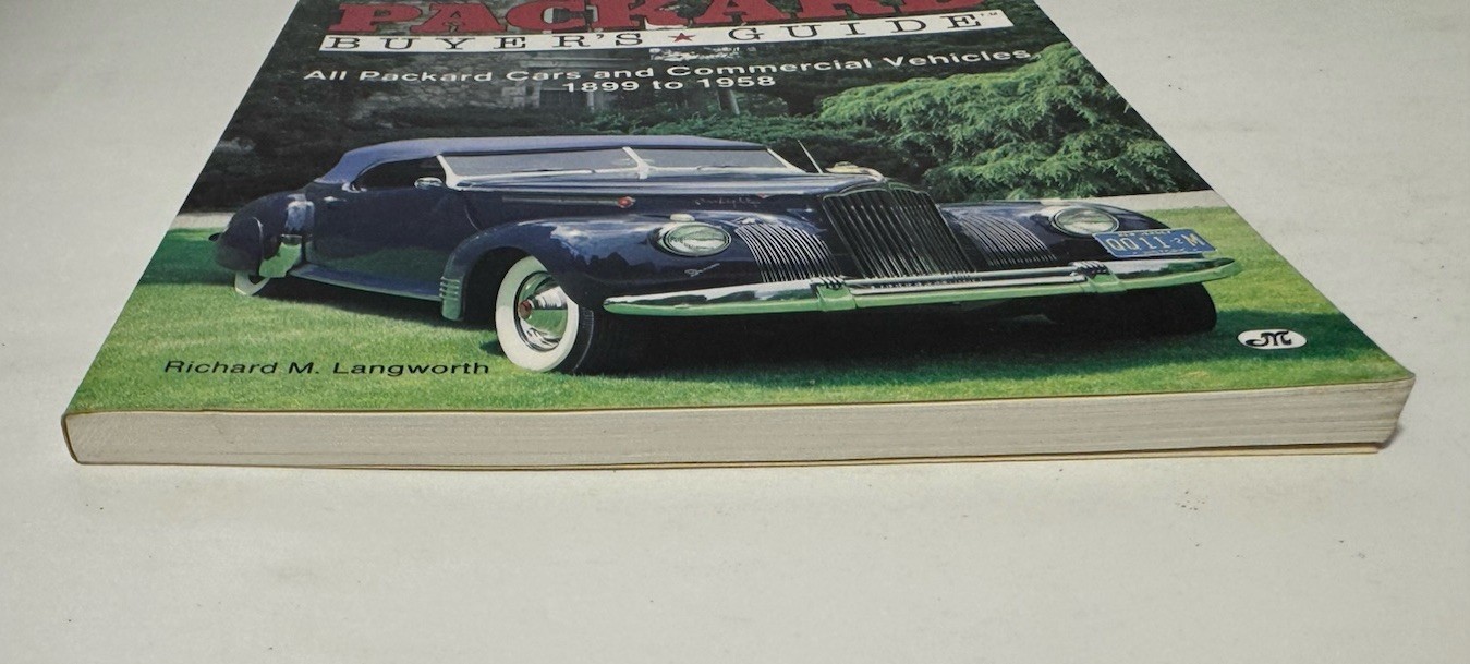 Motorbooks Illustrated Buyer’s Guide Series Illustrated Packard Buyers Guide