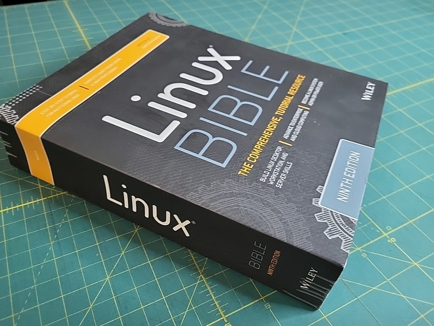 Linux Bible by Christopher Negus (2015, Trade Paperback)
