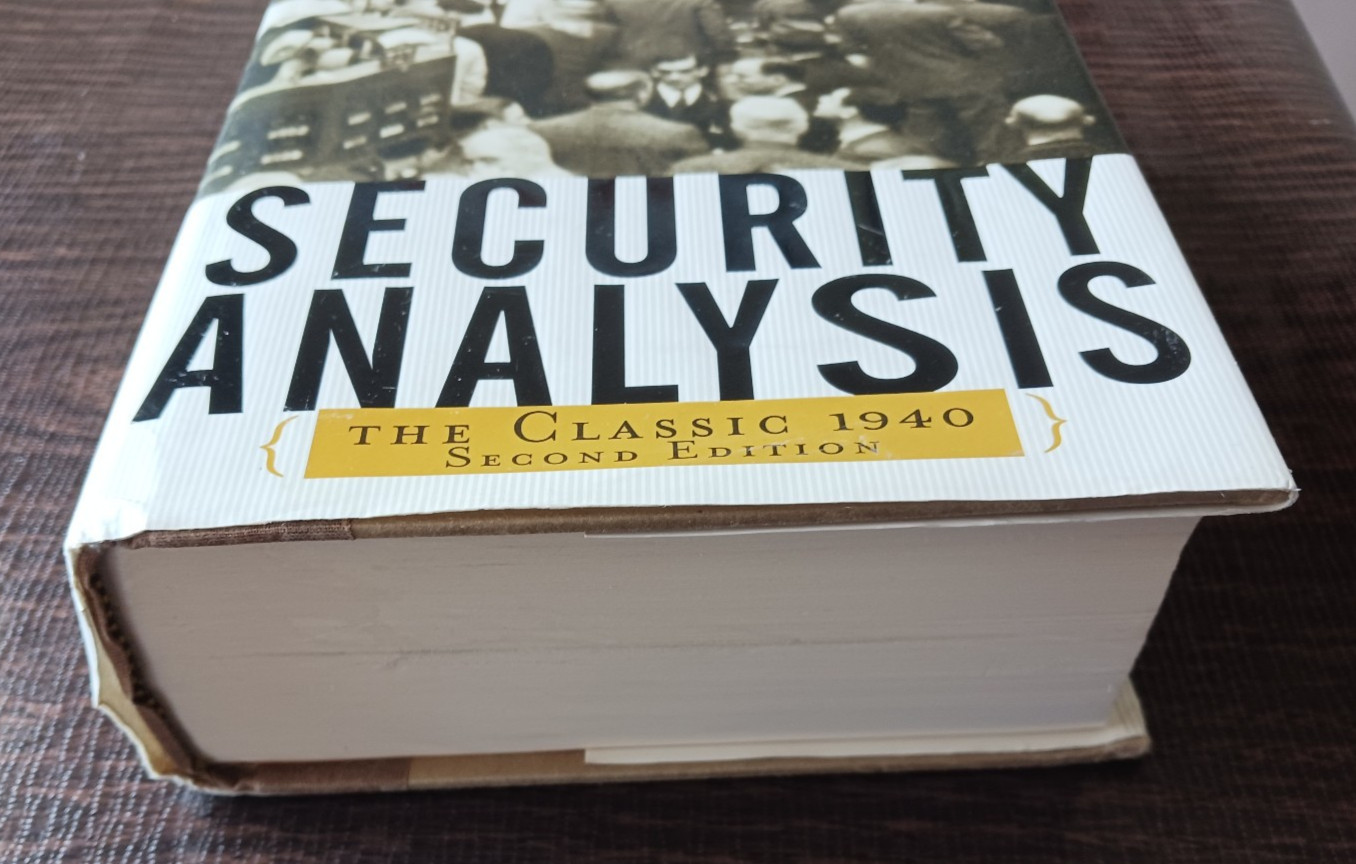 Security Analysis -The Classic 1940- Second Edition by Benjamin Graham – HC