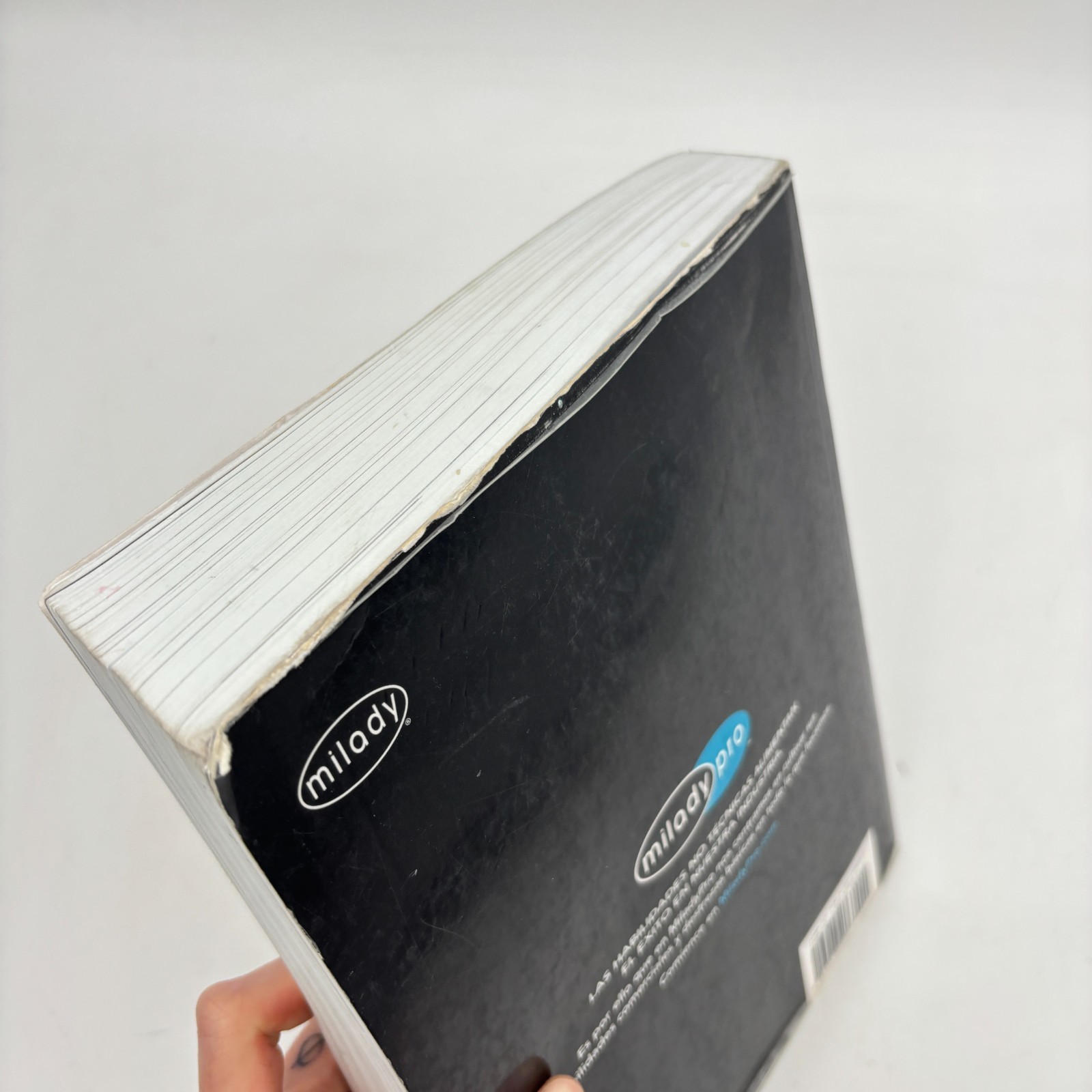 Milady Standard Esthetics Fundamentals Spanish Translated – Paperback