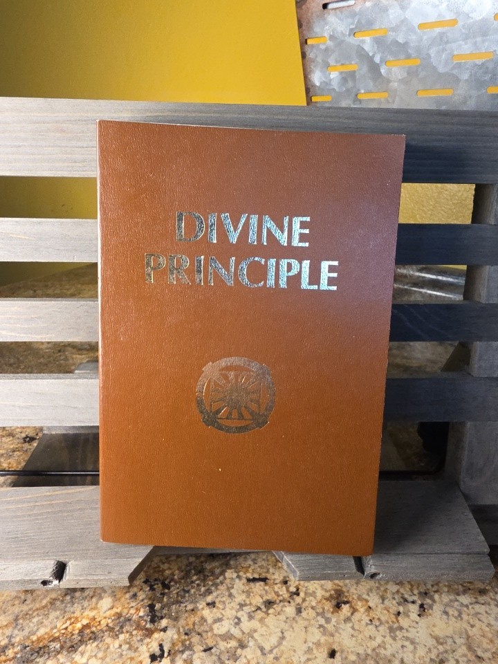 DIVINE PRINCIPLE By Sun Myung Moon 1977