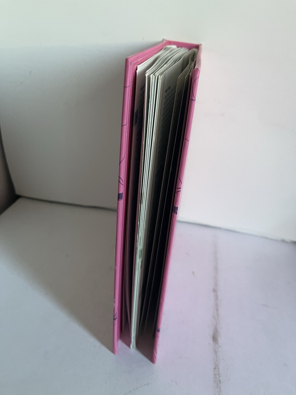 Fabric for Fashion : The Swatch Book, Second Edition Hardcover Spiral Bound 2014