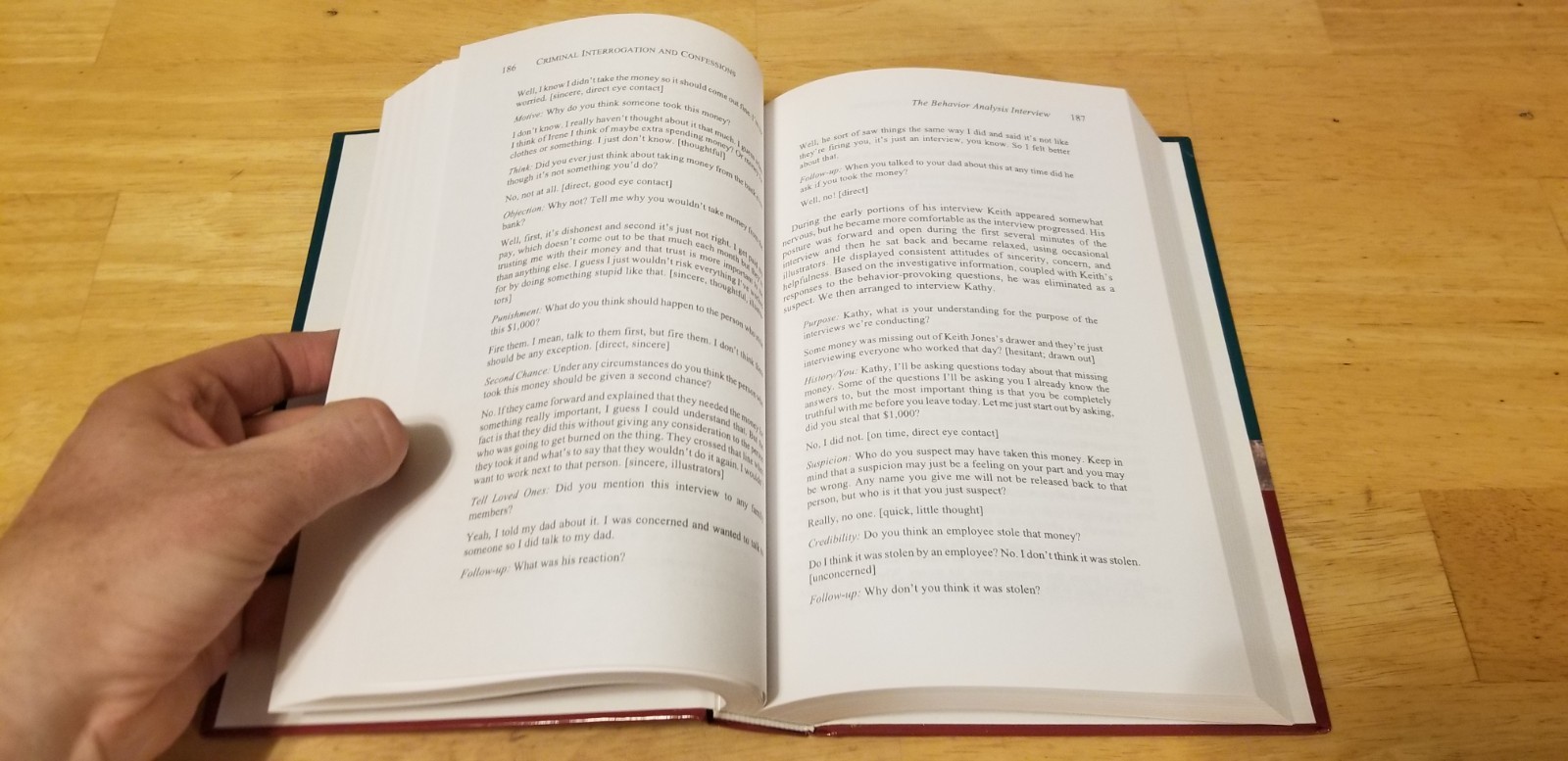 Criminal Interrogation and Confessions: 4e by Fred Inbau Nice Shape