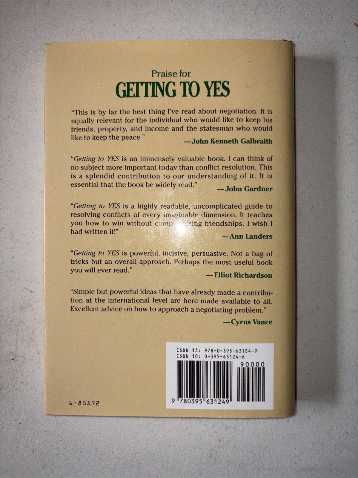 Roger Fisher, William Ury, Bruce Patton – Getting to Yes Negotiating 2nd Ed. HC