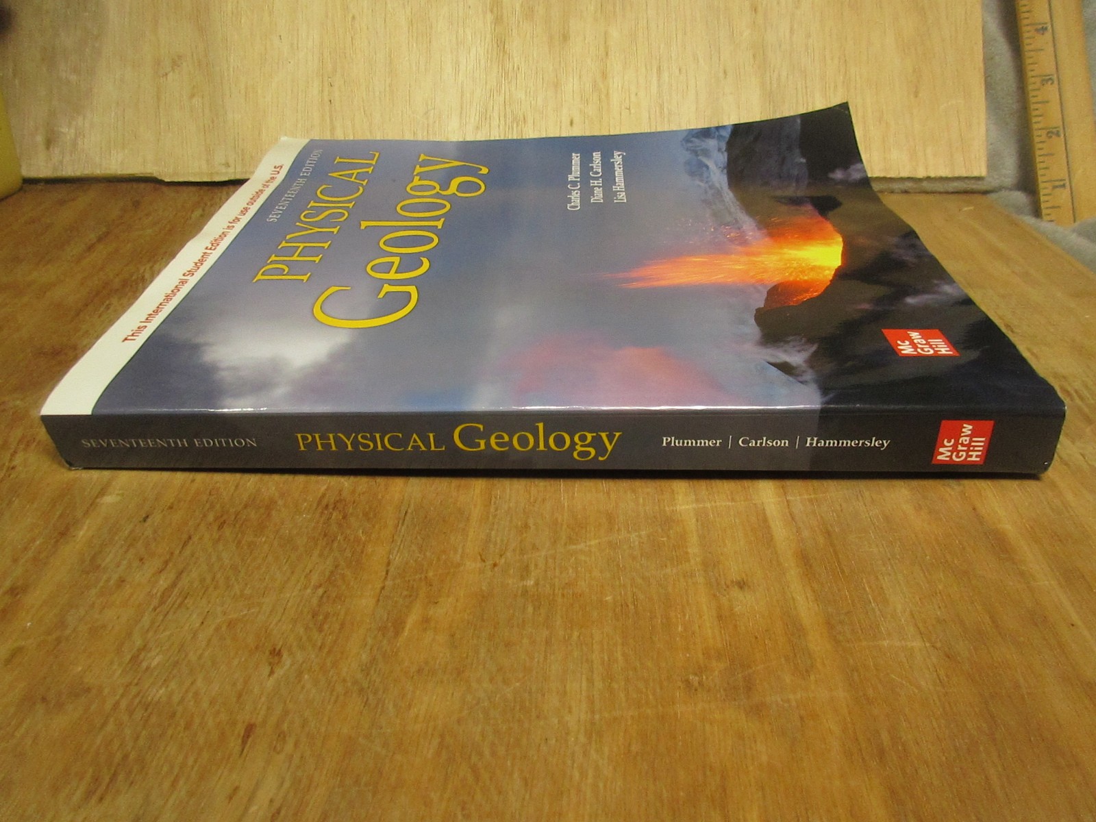 Physical Geology 17th Edition (INTERNATIONAL STUDENT EDITION) BY C. Plummer 2022