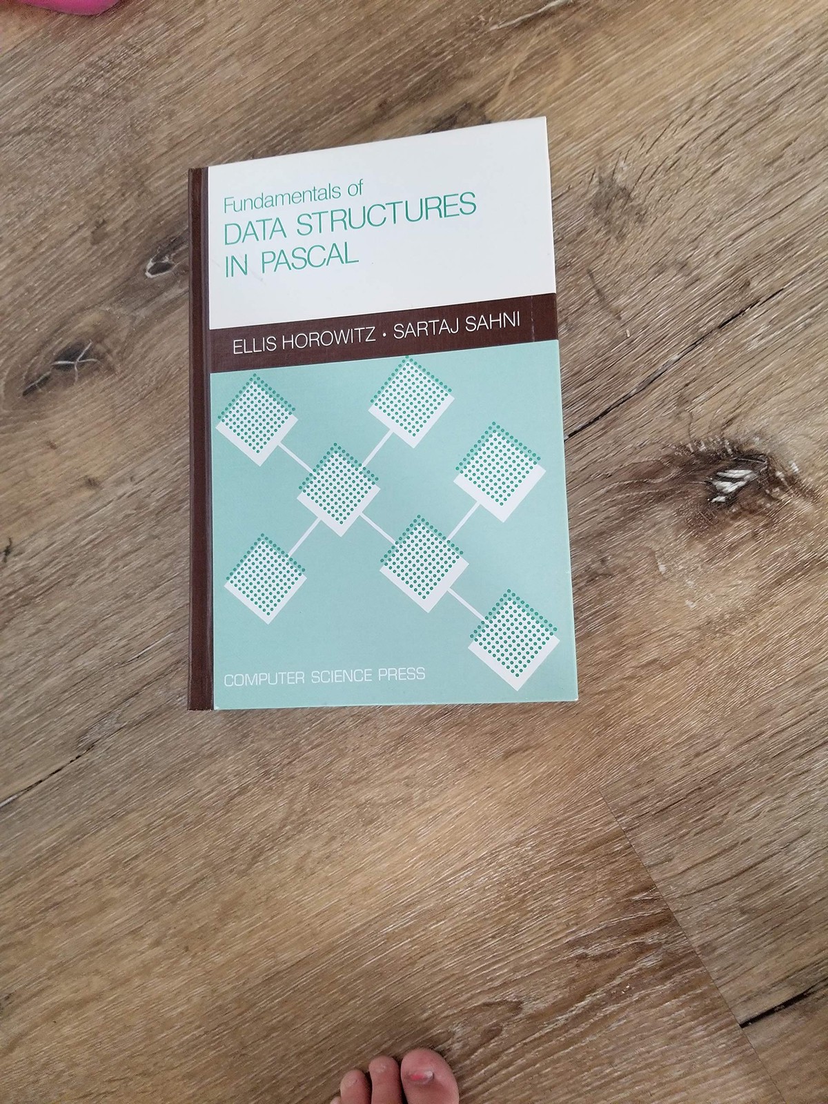 Fundamentals of data structures in Pascal (Computer software engineering ser…