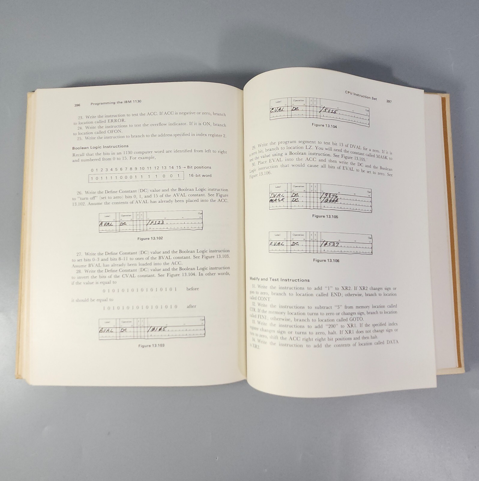 VTG Computer Program Textbook Programming the IBM 1130 JK Hughes 1969 Book HC