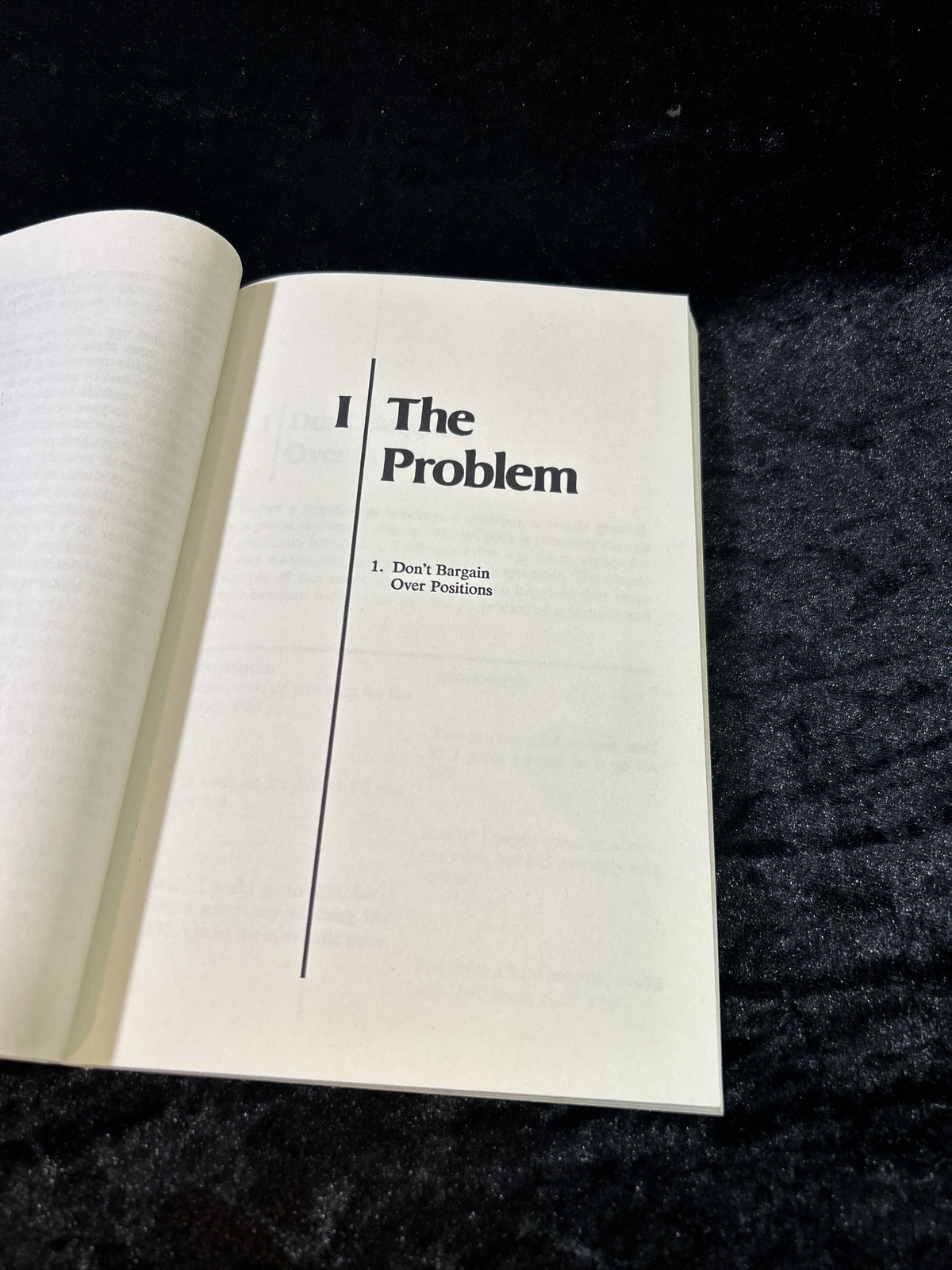 Getting to Yes: Negotiating Agreement Without Giving In – Roger Fisher -p/b 1983