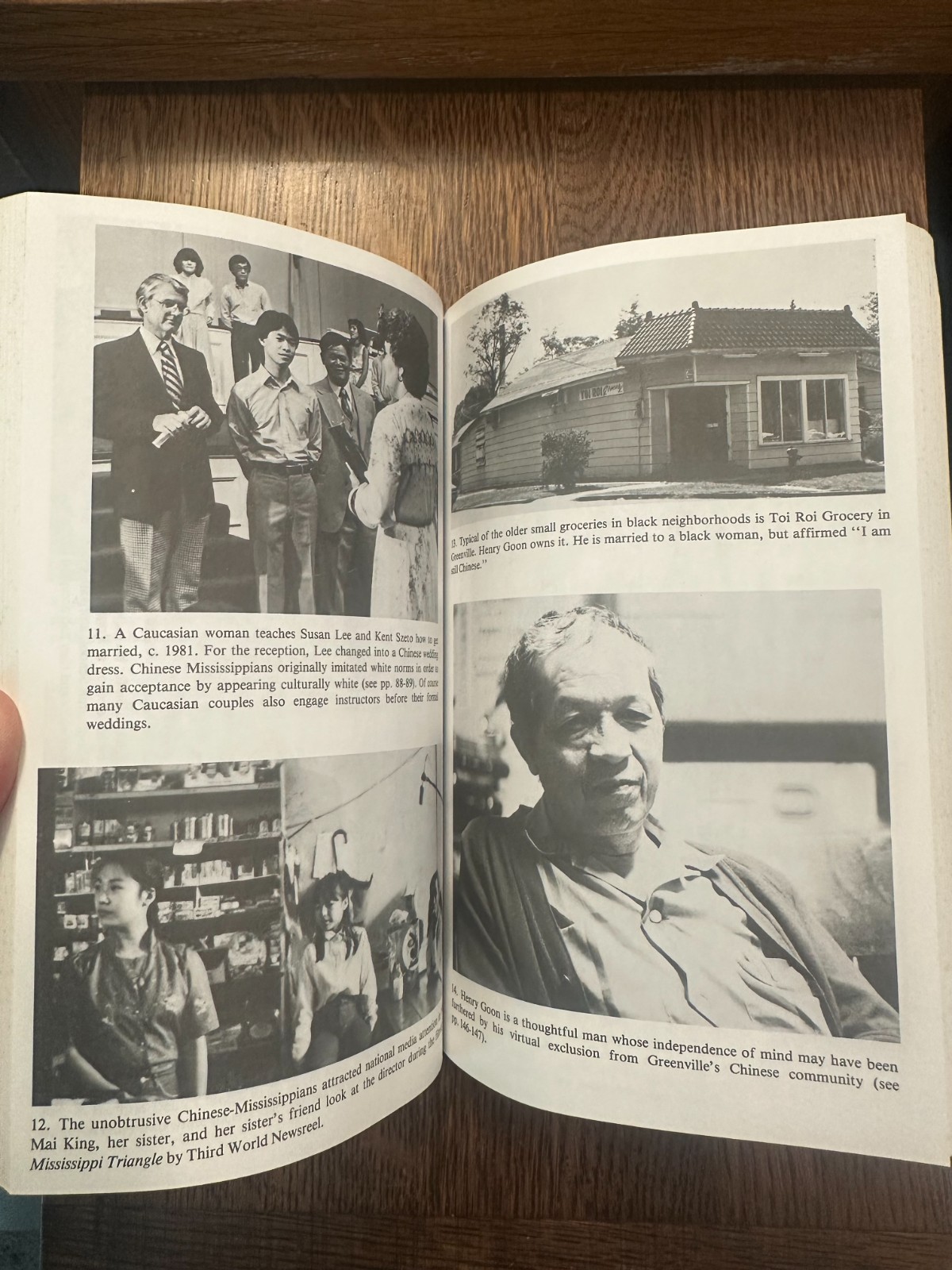 Mississippi Chinese: Between Black and White by James W. Loewen 1988 SOCIOLOGY