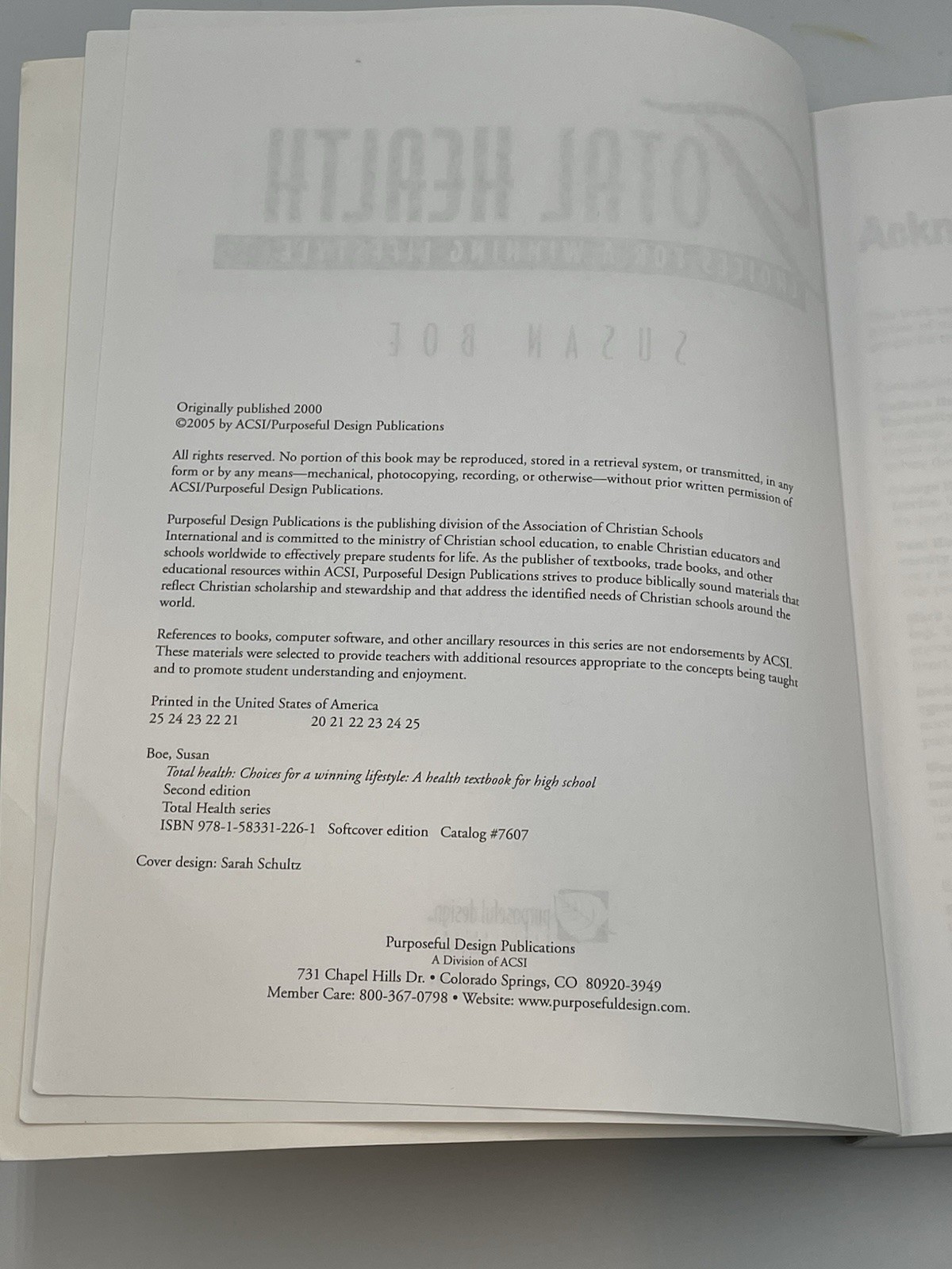 2005 Total Health: Choices For A Winning Lifestyle High School Student Textbook