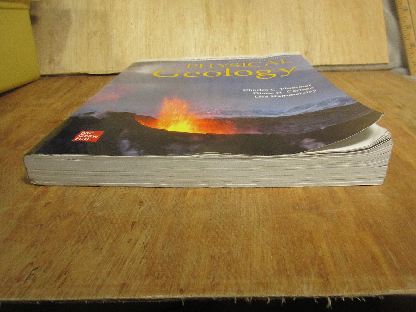 Physical Geology 17th Edition (INTERNATIONAL STUDENT EDITION) BY C. Plummer 2022