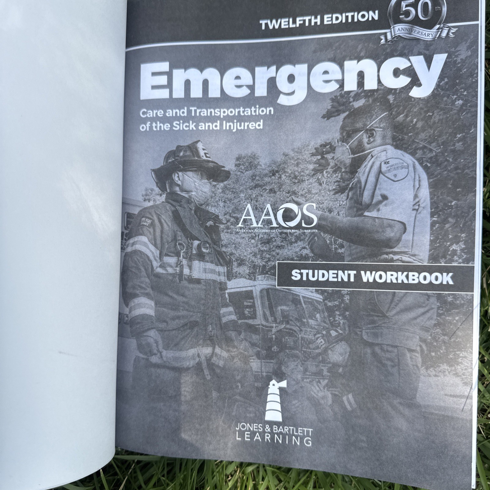 Emergency Care and Transportation of the Sick – Paperback, by AAOS – Very Good o