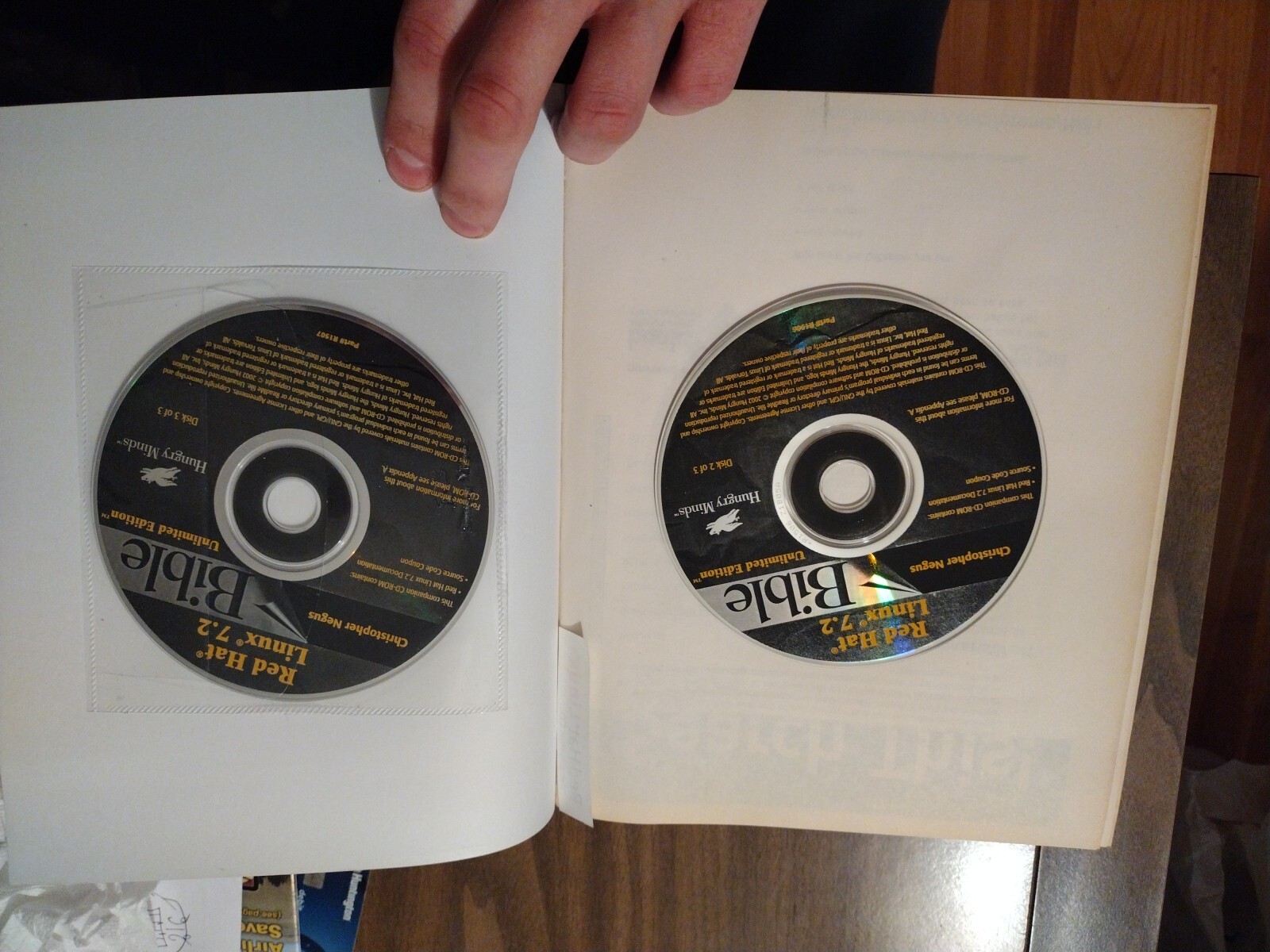 Red Hat Linux 7.2 Bible : Unlimited Edition by Christopher Negus (W/ CD-ROM)