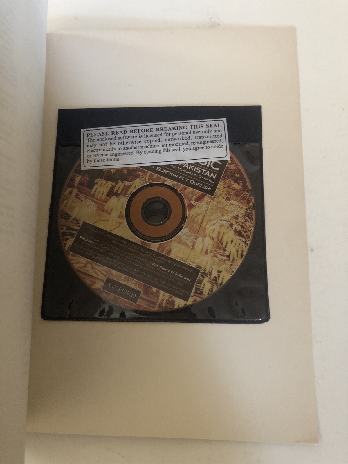 Sufi Music of India and Pakistan by Regula Burckhardt Qureshi w/ Unused CD 2006