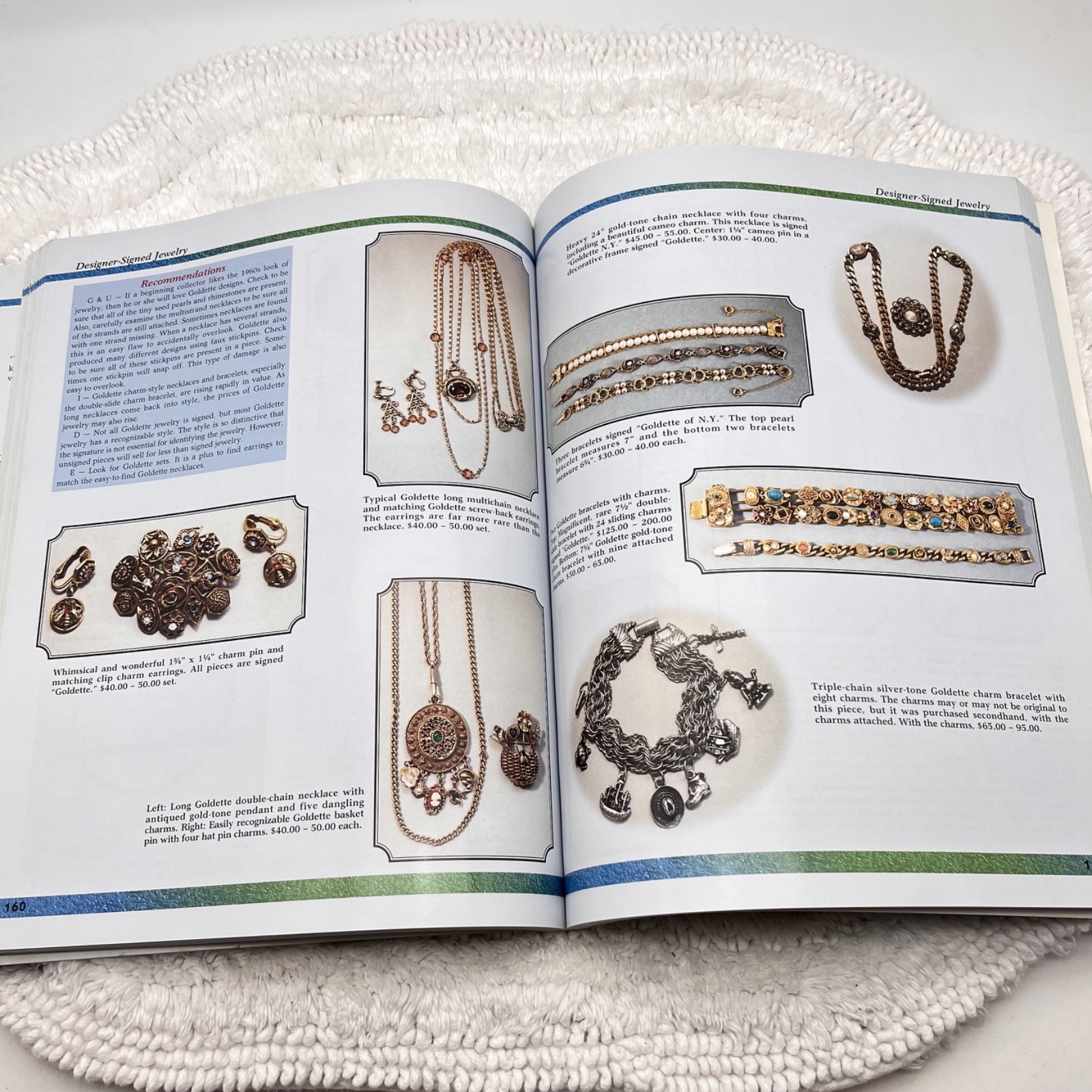 Collecting Costume Jewelry 101 by Julia C. Carroll 2004 Paperback 304 Pages