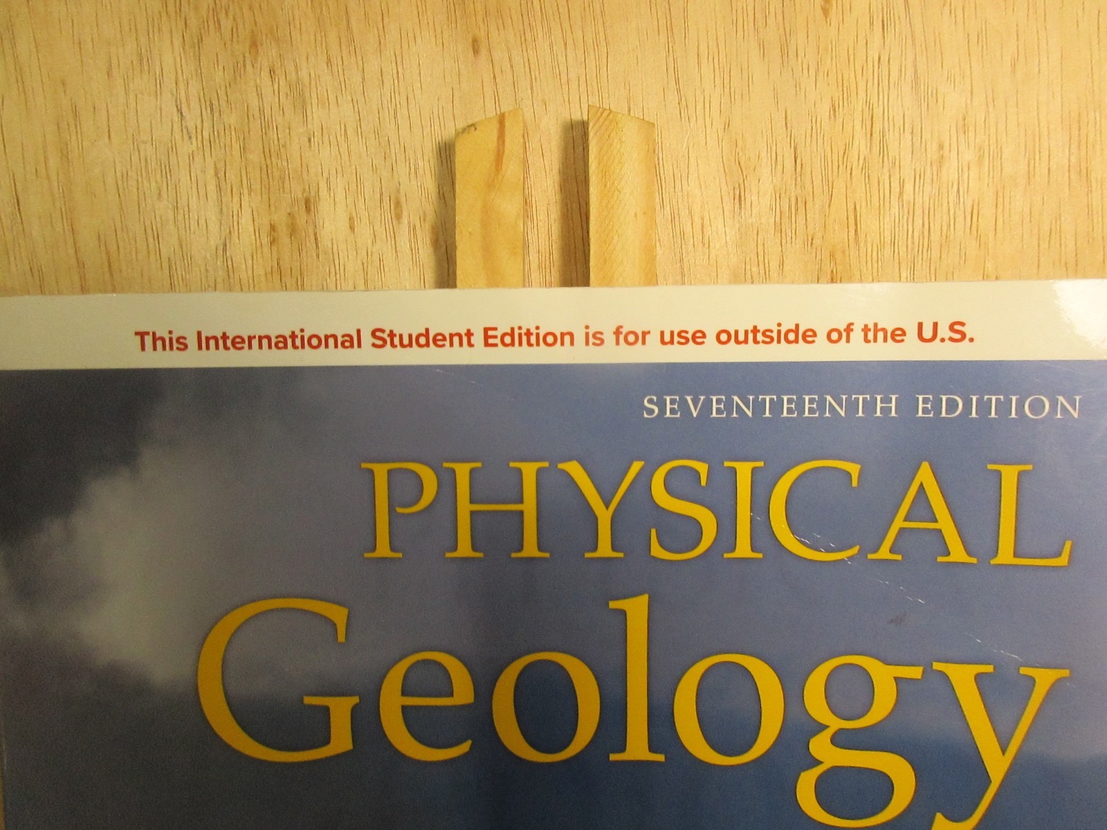 Physical Geology 17th Edition (INTERNATIONAL STUDENT EDITION) BY C. Plummer 2022
