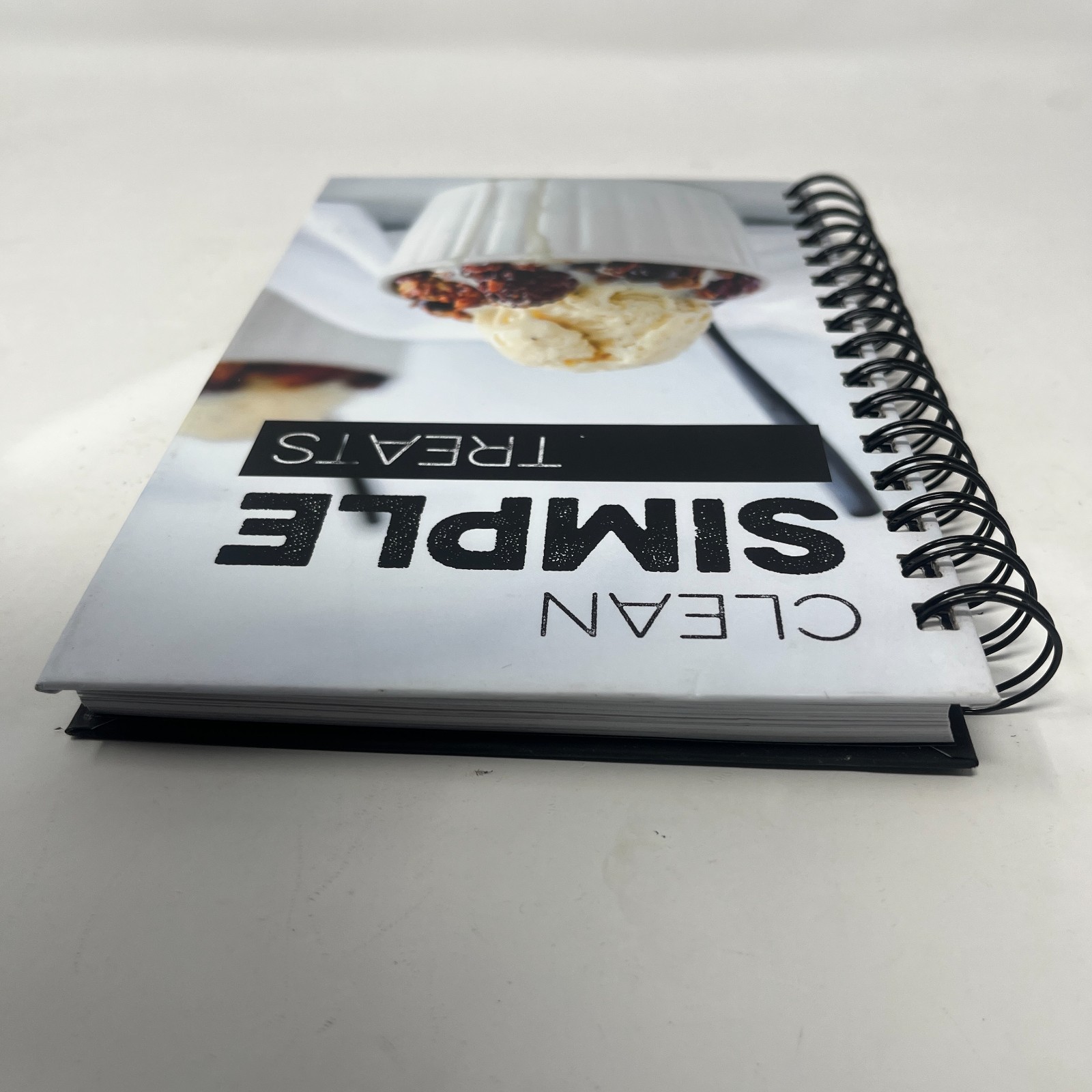 Clean Simple Treats by Erika Peterson – Hardcover Spiral Bound 2020